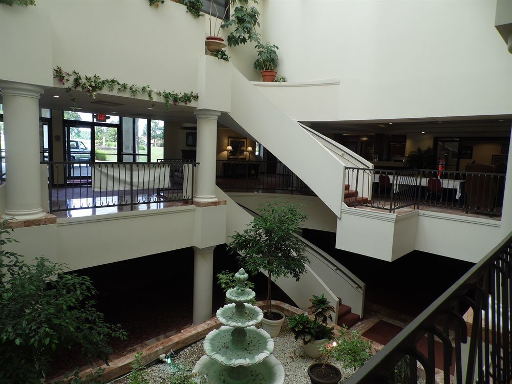 Regalia Hotel & Conference Center Village of Four Seasons ภายนอก รูปภาพ
